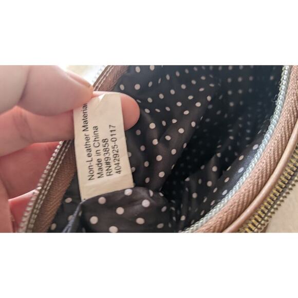 Vegan Leather Light Brown Small Crossbody Purse Zip Closure Adjustable Strap Y2K - Picture 5 of 11